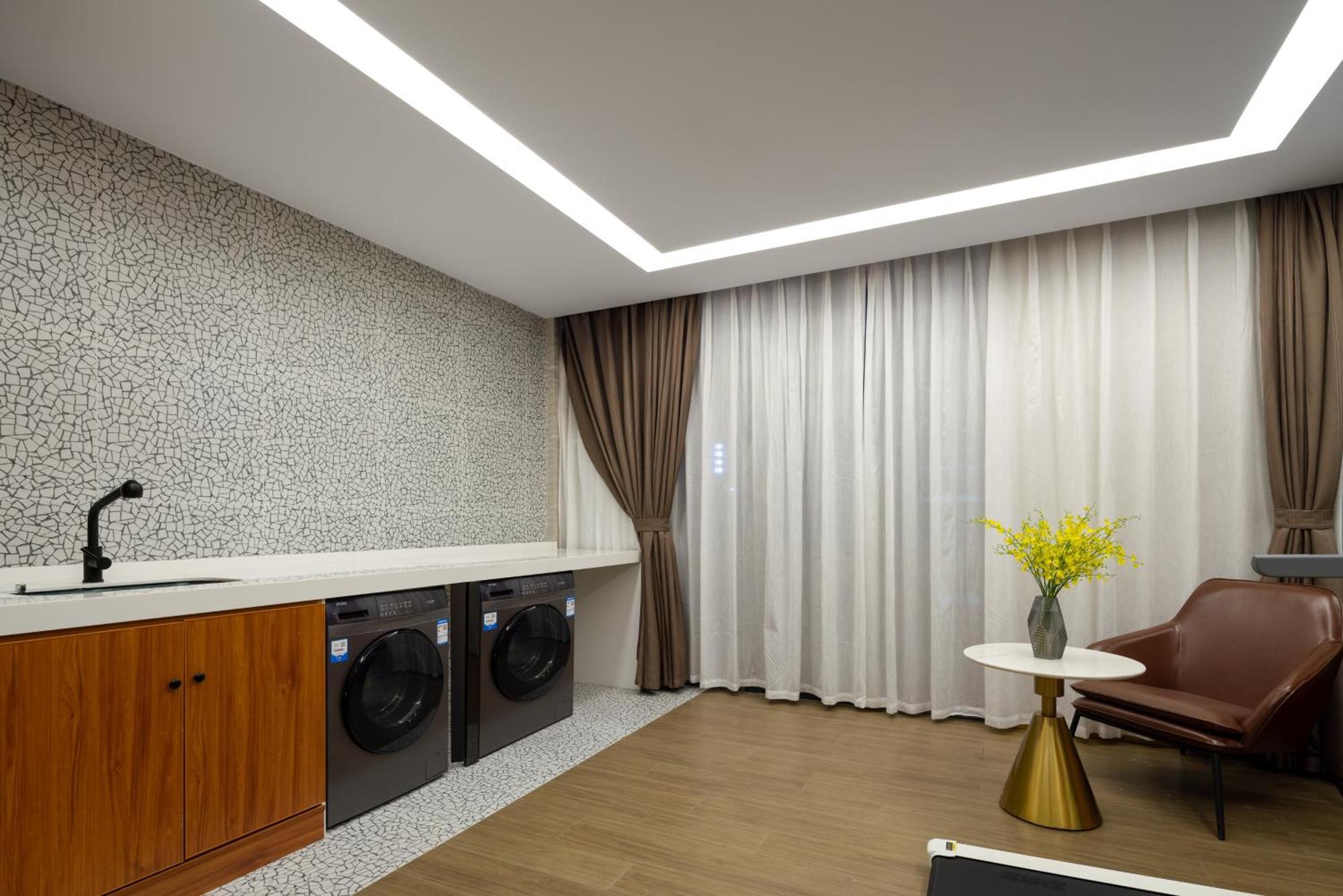 Nostalgia S Hotel Near Beijing Xidan Financial Street-Central Conservatory Of Music, Tian'Anmen Square, The Capital Museum, 10 Minutes Away From Beijing West Railway Station, Free Ice Cream, Coffee And Laundry Service Exterior photo